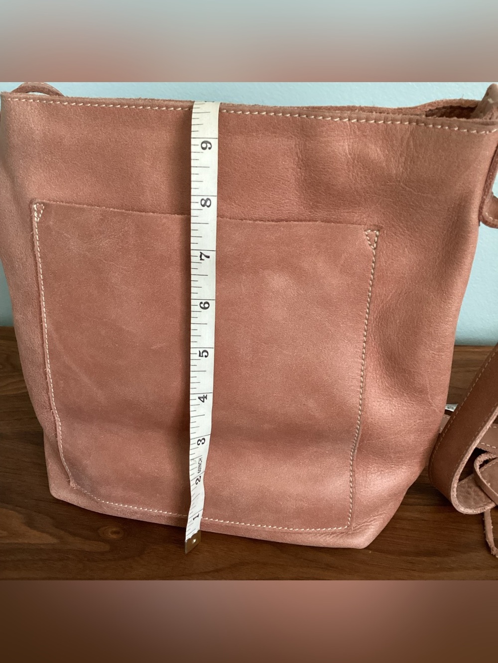Roots Pink Leather Bucket Crossbody Bag - Picture 8 of 9